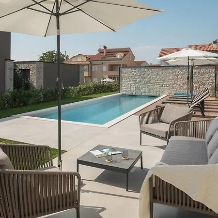 Villa Design Istar